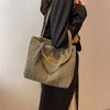 Sac velours cotele vert