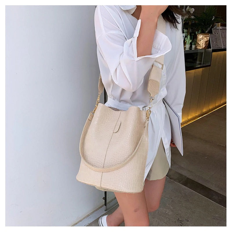 Sac seau cuir blanc cassé