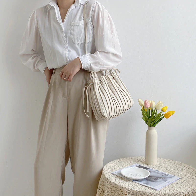 Sac plissé en beige
