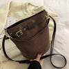 sac seau guess marron